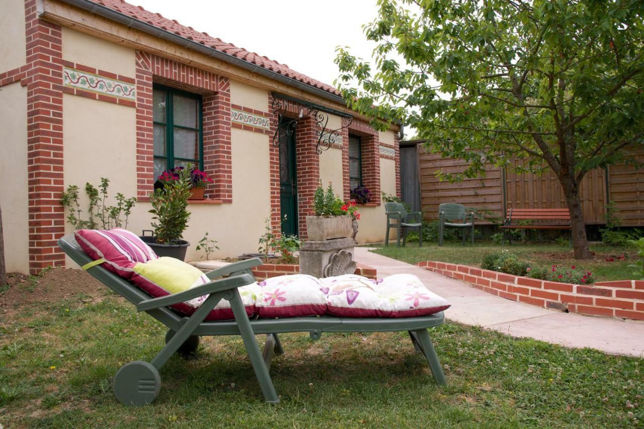 Le Petit Saint-Julien Bed & Breakfast Dış mekan fotoğraf