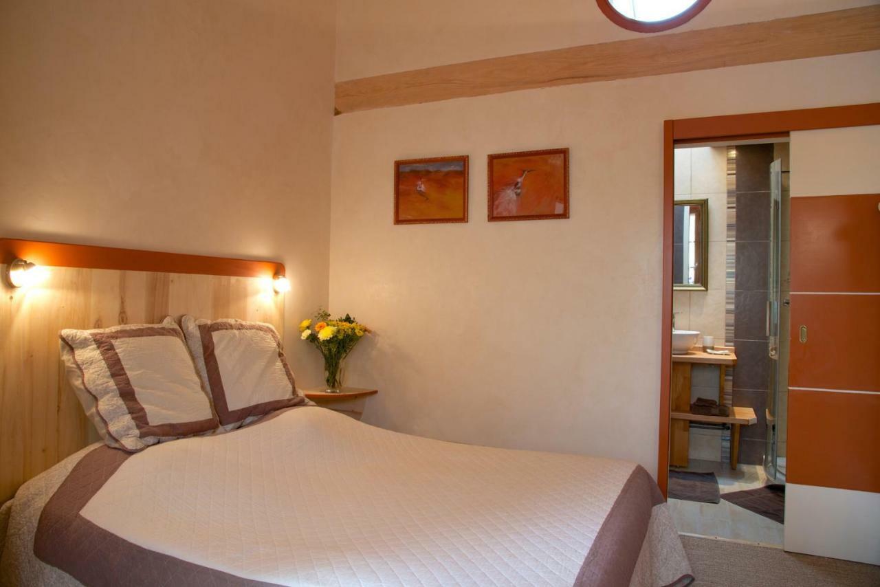 Le Petit Saint-Julien Bed & Breakfast Dış mekan fotoğraf